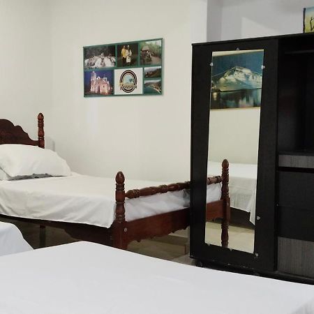 Hotel Turispanish 圣玛尔塔 外观 照片