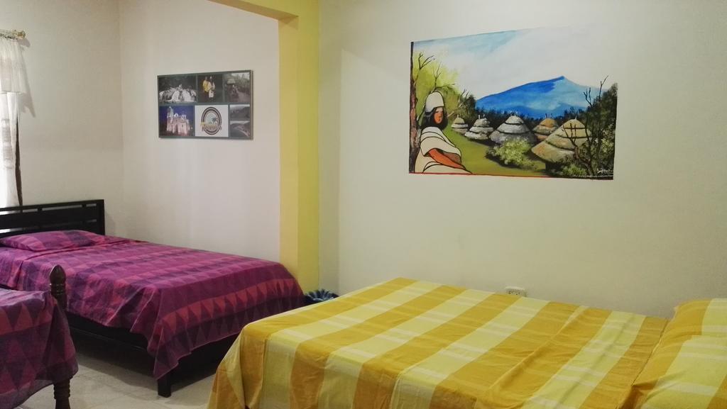 Hotel Turispanish 圣玛尔塔 外观 照片